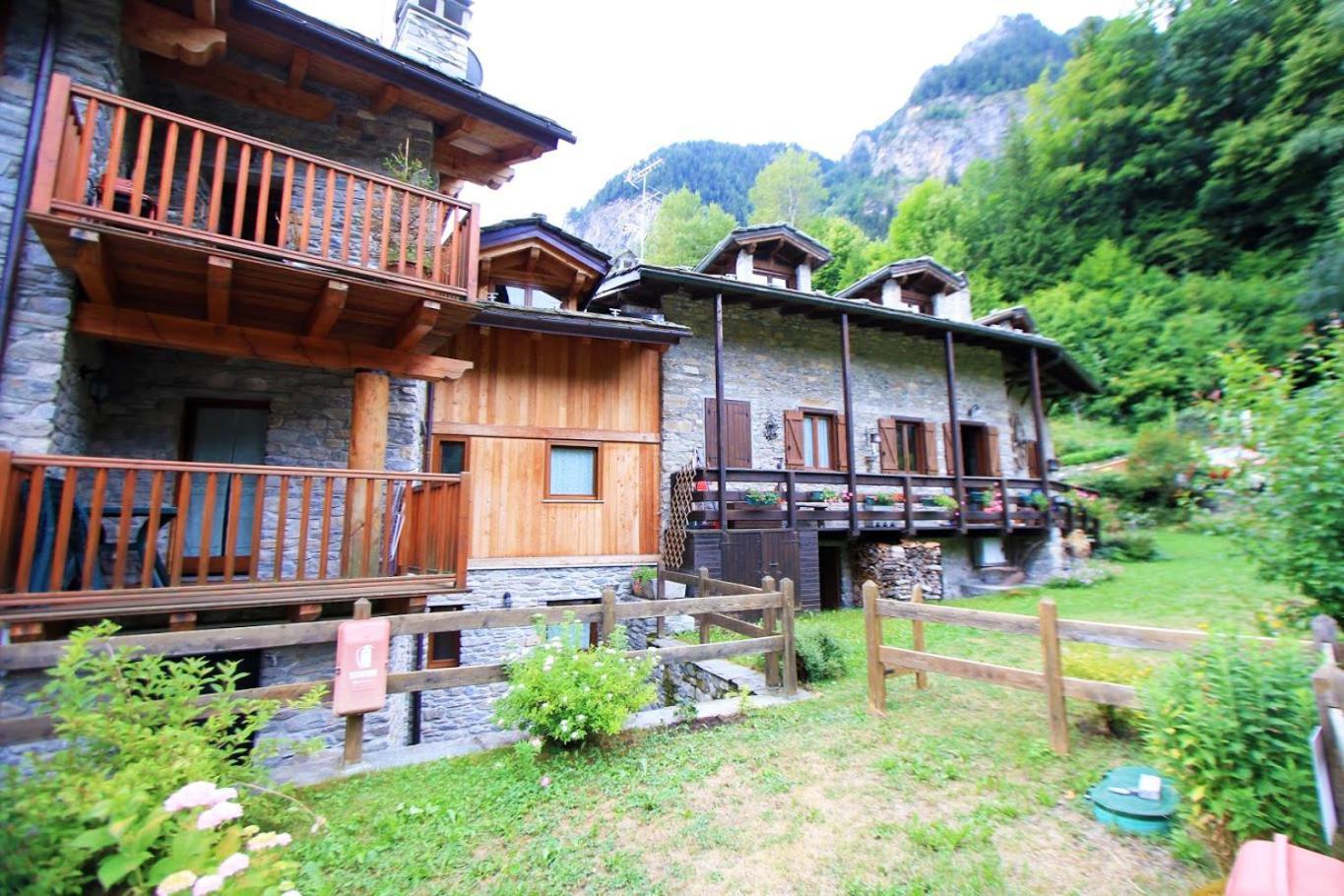 Champex Apartments Pré-Saint-Didier Exteriör bild